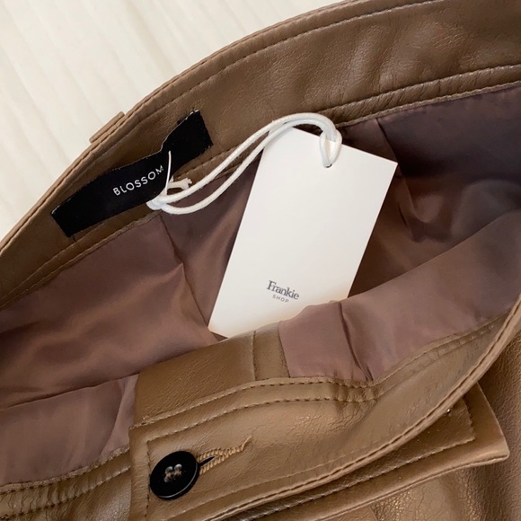 The Frankie Shop leather trouser shorts - Picture 3 of 7